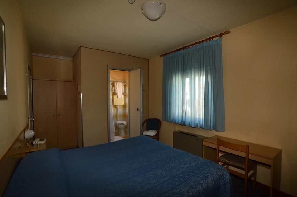 Hotel Astoria อัลโตพาสซิโอ ภายนอก รูปภาพ