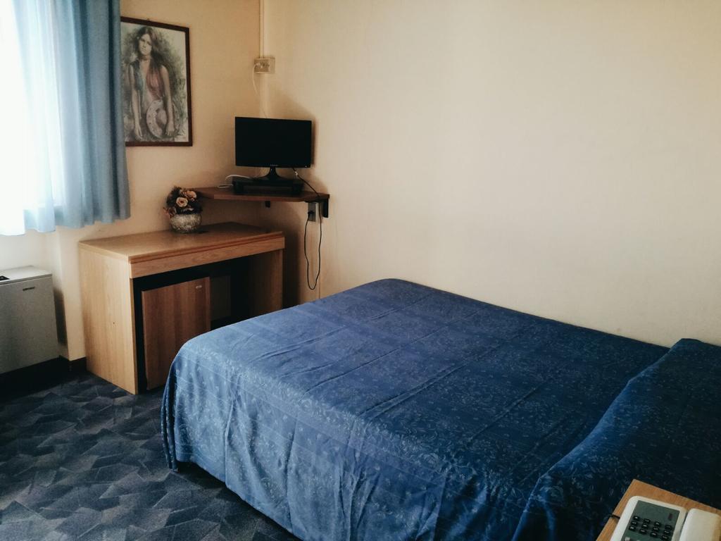 Hotel Astoria อัลโตพาสซิโอ ภายนอก รูปภาพ