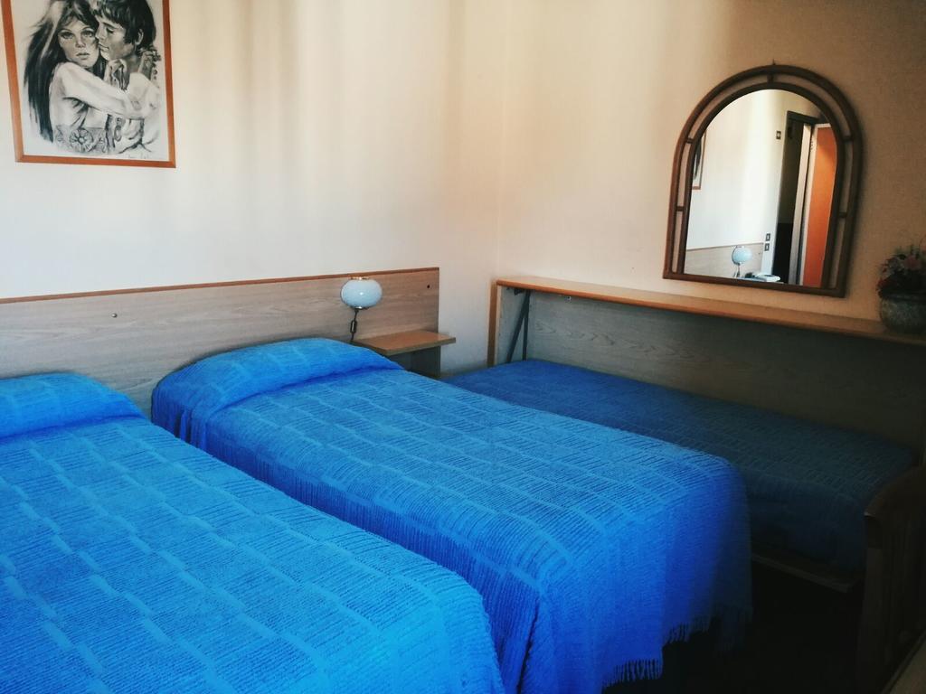 Hotel Astoria อัลโตพาสซิโอ ภายนอก รูปภาพ