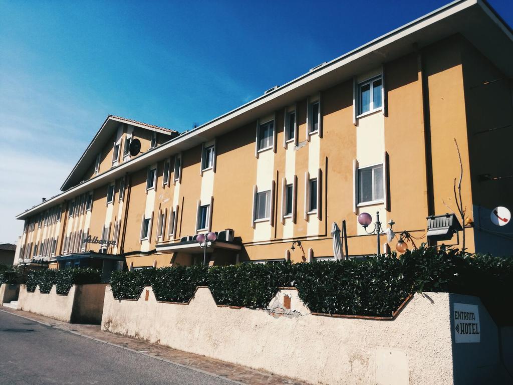 Hotel Astoria อัลโตพาสซิโอ ภายนอก รูปภาพ